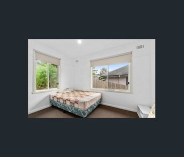 Lovely two-bedroom home - Photo 2