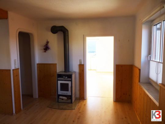 K3 - Zwei-Zimmer-Wohnung mit Kaminofen und Balkon - Photo 1