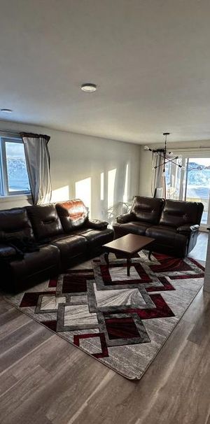 🏡 GRAND 4 ½ HAUT DE GAMME – CLIMATISATION – 1 STATIONNEMENT – DISPONIBLE 1ER JUILLET - Photo 1