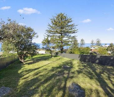 14 Lawrence Hargrave Drive Austinmer NSW - Photo 1