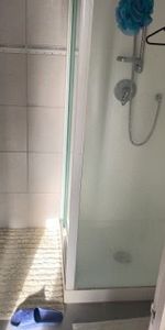 Modern & Convenient Living in a Quiet Cul-de-Sac Ã¢€“ 2 Bedroom Front Unit in Glenfield - Photo 4