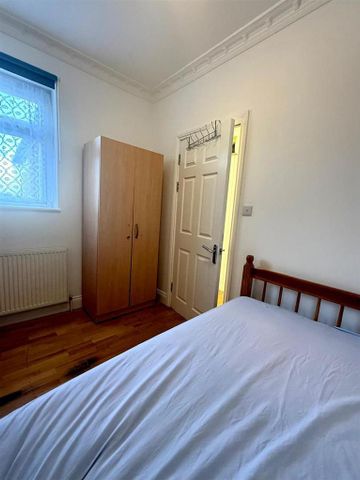 2 bedroom house to rent - Photo 2