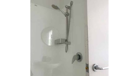 Warm and sunny apartment in Ferrymead - Photo 5