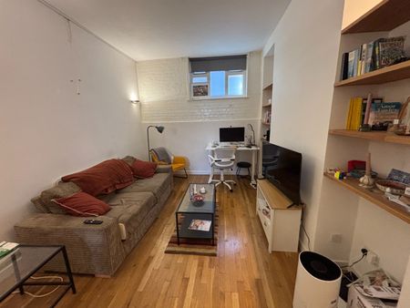 1 Bed Flat, Shelford Place, N16 - Photo 2