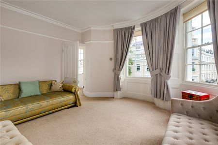 Royal Crescent, Holland Park, W11, London - Photo 3