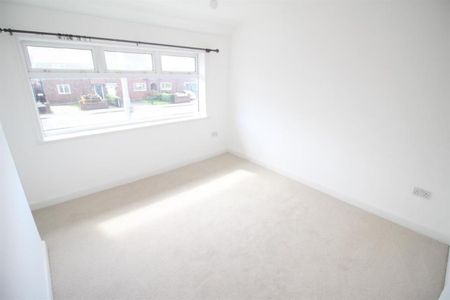 Hollyhedge Road, Manchester, M22 8HW - Photo 5