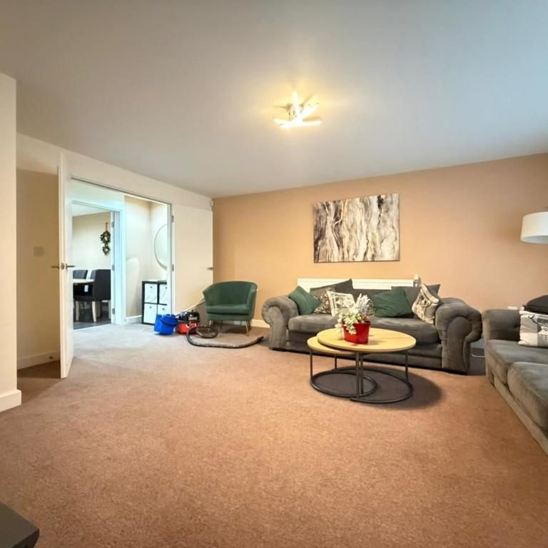 5 bedroom terraced house to rent - Photo 1