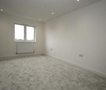 3 bedroom apartment to rent - Photo 3