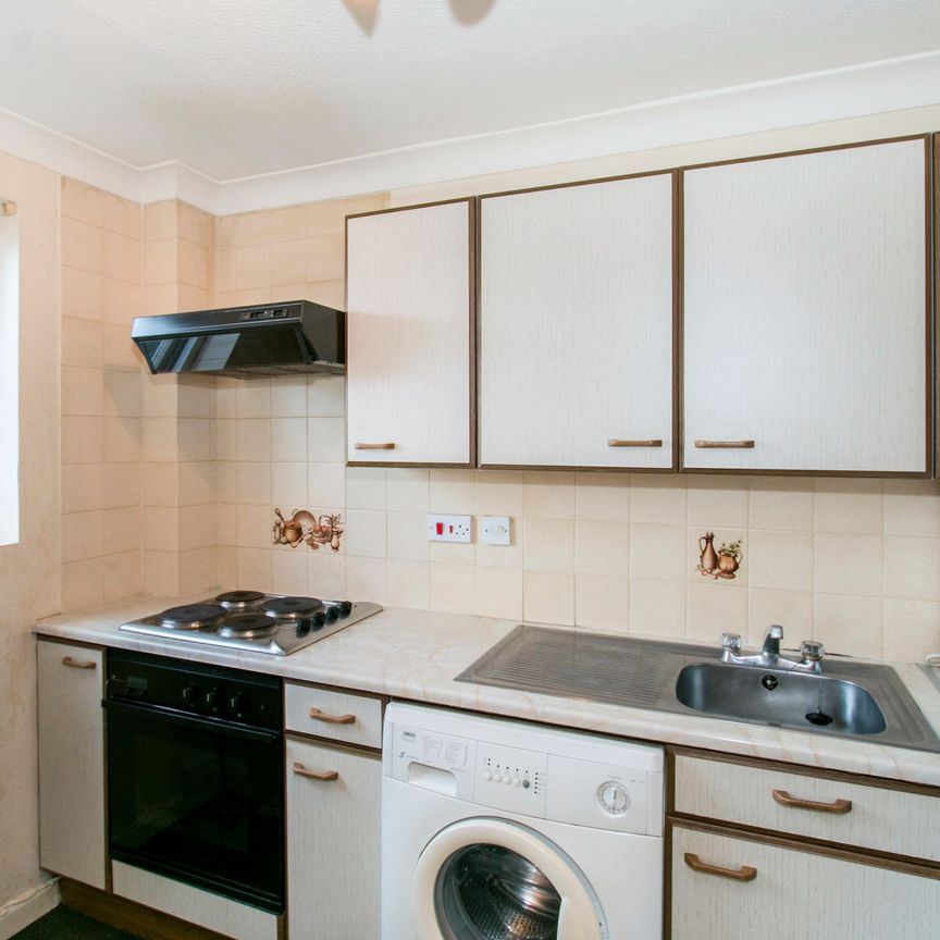 1 bedroom apartment to rent Hamilton Court, 13-15 Wellington Road, Bournemouth, BH8 - Photo 1