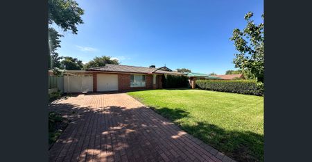 Charming Family Home in Dubbo - Photo 4