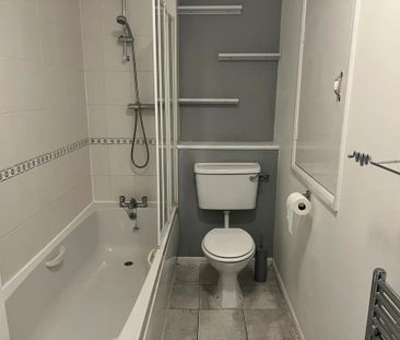 2 bedroom terraced house to rent - Photo 6