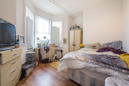 3 bed flat to rent in Dinsdale Road, Sandyford, NE2 - Photo 3