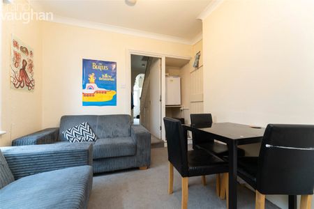 5 bedroom terraced house to rent - Photo 2