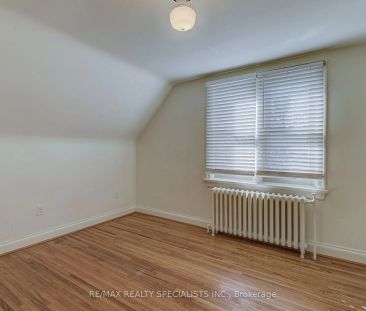 Detached Home For Lease | X8310222 - Photo 4