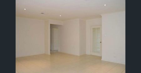 Great 4 bedroom family home for rent at Bolwarra Heights - Photo 5