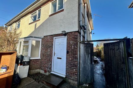 Clifford Road, BOURNEMOUTH - Photo 5