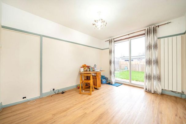 3 bedroom semi-detached house to rent - Photo 1