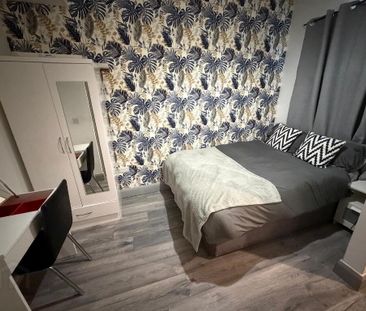 1 75 Eglinton Street, Portrush, BT56 8DZ - Photo 5