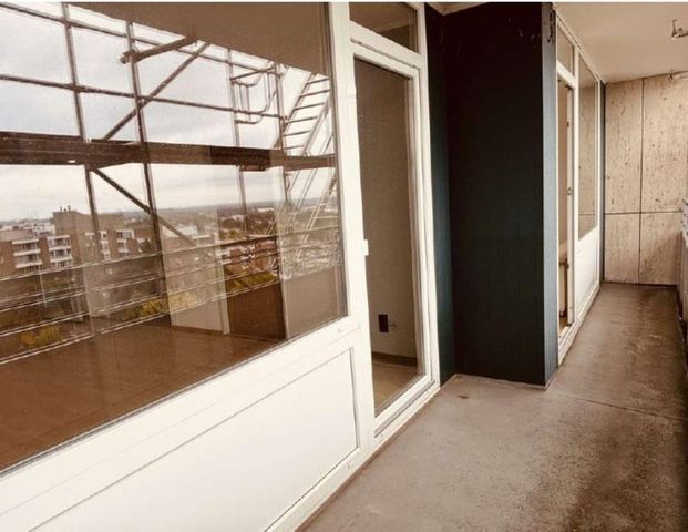 Frisch renovierte 2-Zimmer-Wohnung 55qm Balkon mit Rheinturmblick - Foto 1