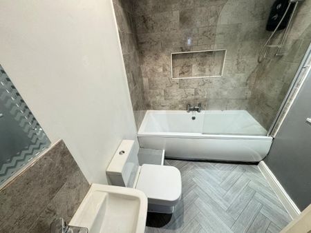 3 bedroom terraced house to rent - Photo 5