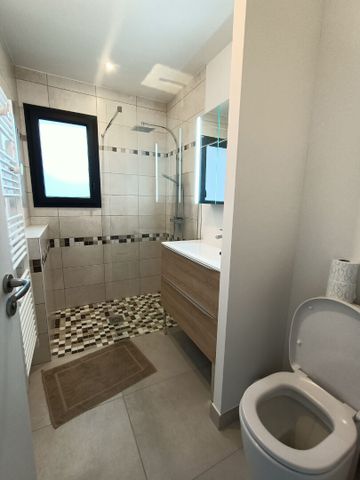 Location Maison 4 pièces 89m² - Photo 4