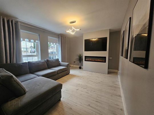 4 Glenfearna Gardens, Belfast, BT17 0YB - Photo 1