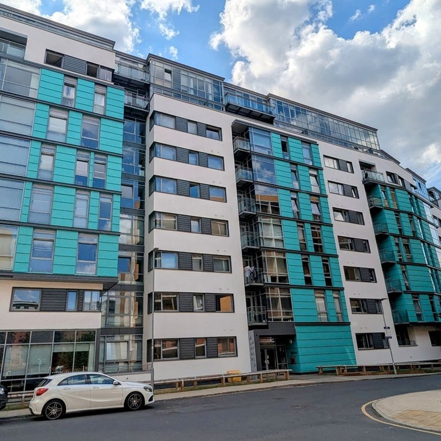 Studio Flat, Ingram Street, LS11 - Photo 1