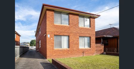 Neatly Presenting Two Bedroom Unit - Photo 5