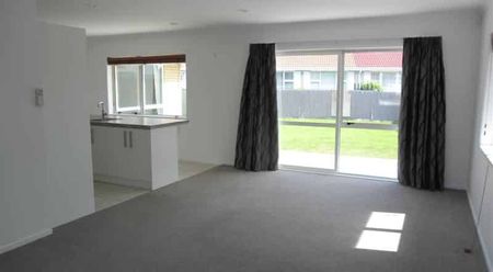 AVALON LIVING - Photo 2