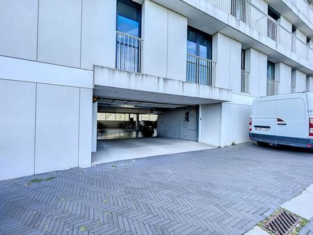 1 slpk app met terras en inpandige parkeerplaats - Photo 2