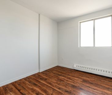 Springbank Village - 1 Bedroom - Photo 2