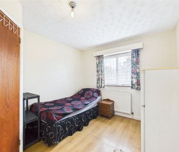 10 bedroom house share to rent - Photo 2