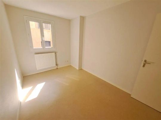 Location appartement 2 pièces - 46.63m² à La côte-saint-andré (38260) - Photo 1