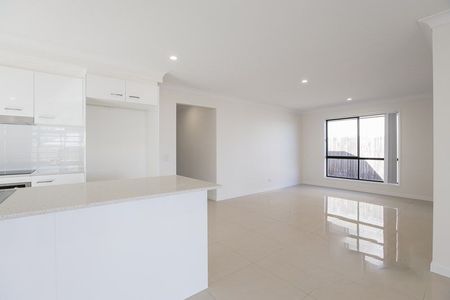 Good Home in Good Location - Photo 4