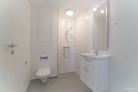 Centralt beliggende lejlighed fra 2008 - Foto 4