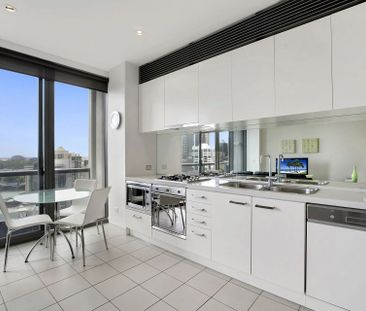 Convenient Apartment Living in the Heart of Southbank - Photo 3