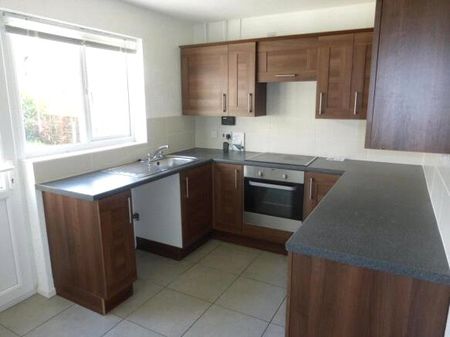 2 bedroom house to rent Lynmouth Drive, Ilkeston, Derbyshire, DE7 - Photo 2