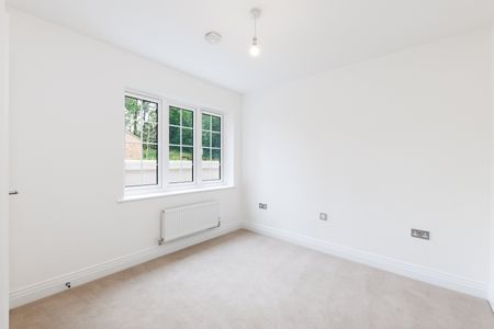 Merrileas Drive, Oxshott, Leatherhead, Surrey, KT22 flat to rent - Photo 2