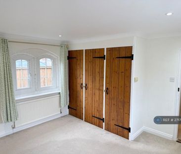 2 bedroom semi-detached house to rent - Photo 1