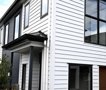 Contemporary Living | Two Levels | Convenient Location - Photo 5