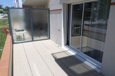 Location Appartement 2 pièces 36m² LA ROCHE SUR YON 85000 - Photo 5