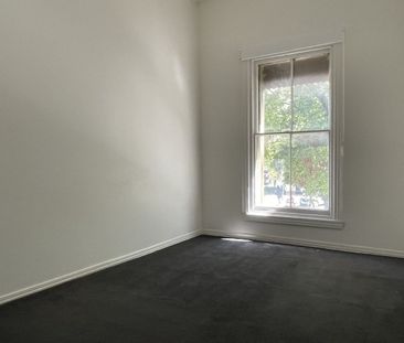 Huge apartment!Lygon Street and Melbourne Uni on the doorstep! - Photo 5