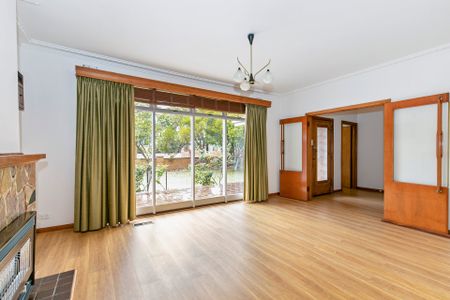 15 Hunter Street, Carnegie - Photo 4