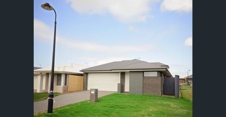 Secure this family home in the Habitat Estate with access to great school catchment areas! - Photo 3