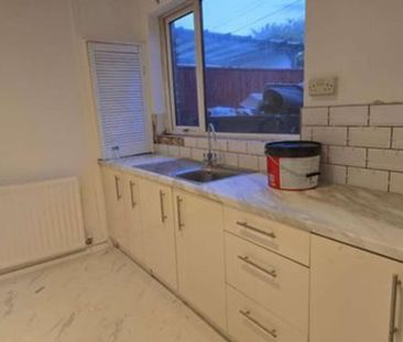 2 bedroom terraced house to rent - Photo 6