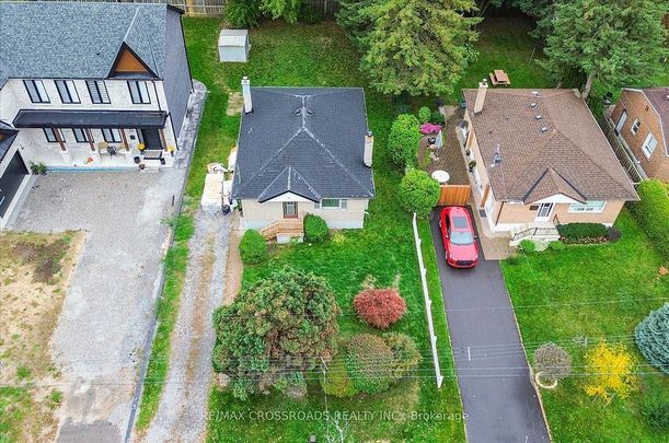 For Lease - 9 Euclid Avenue, Toronto, Ontario - Photo 1