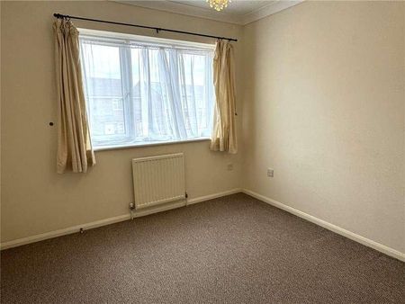 Cypress Close, Sleaford, Lincolnshire, NG34 - Photo 3