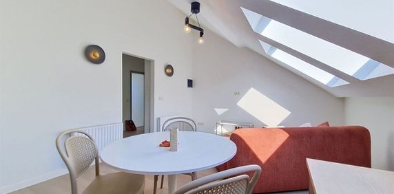 Appartement te huur in Brussel voor € 1.290 met 1 slaapkamer - Photo 2