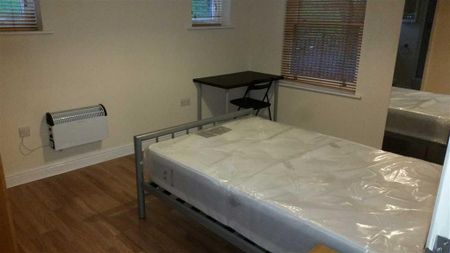 2 bedroom house share to rent - Photo 2