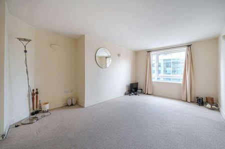 Bramwell Place, Chertsey Road, GU21 - Photo 3